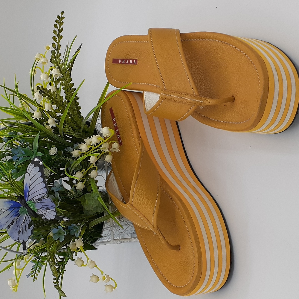 Prada vintage 2000s yellow and white platform flip flops size 39 US size 9 - Picture 13 of 13